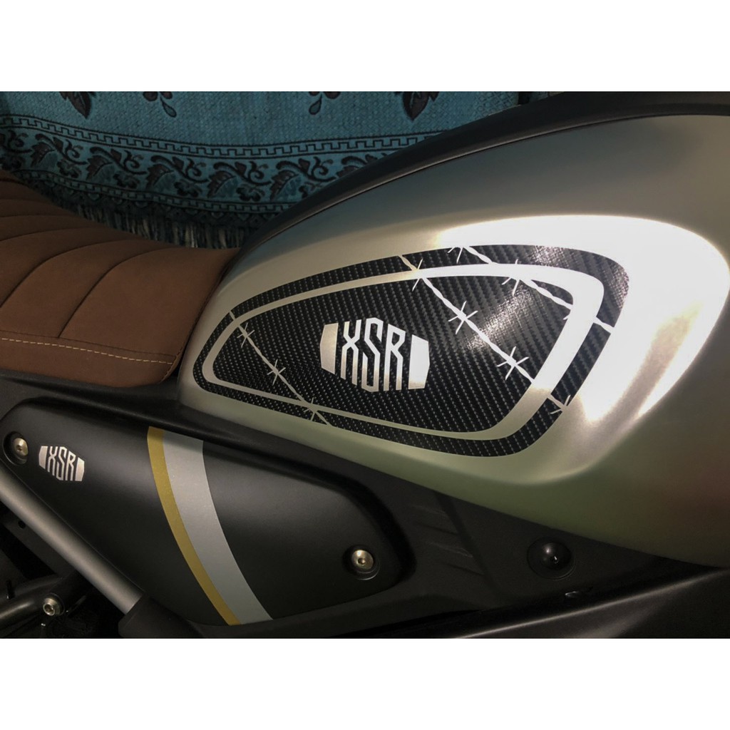 สติ๊กเกอร์กันรอยแถบข้างถังน้ำมัน Yamaha XSR 155 สีดำลายเคฟล่า 4D งานตัด ขนาด 26×11.5 cm. จำนวน2ชิ้น ราคา ถูกที่สุด ดีลบีเคเค แกลเลอรีภาพที่ 5