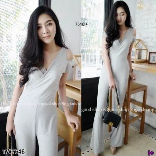 400บาท
JUMPSUIT ชุดจั้มสูทขายาวไขว้หน้า โชว์ไหล่ สายคล้องแขน