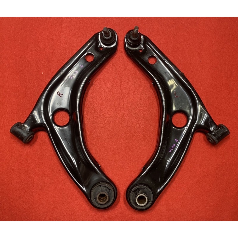 ปีกนกล่าง Toyota Vios,Yaris 08-12​ มือสองแท้ญี่ปุ่น