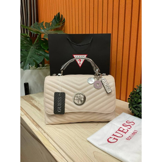 กระเป๋าถือ กระเป๋าสะพาย  GUESS BLAKELY TOP HANDLE FLAP BAG กระเป๋สะพายรุ่นใหม่ล่าสุด รุ่นยอดนิยมสวยอยู่ทรง วัสดุหนังนิ่ม