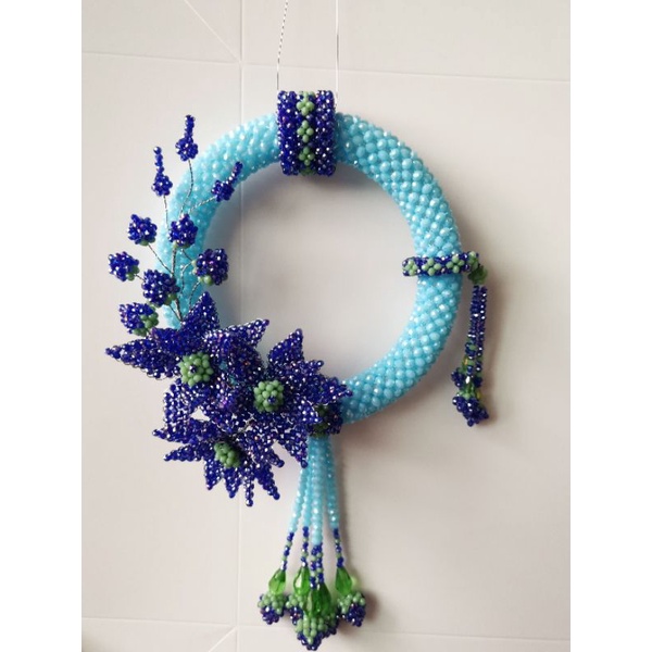 พวงมาลัยคริสตัล handmade