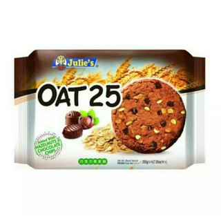 Jullies Oat...จูลี่ส์ โอ๊ต บิสกิต...ขนมคุ๊กกี่ข้าวโอ๊ตผสมธัญพืช...รส Hazelnut / Chocolate...1 ห่อ 300 กรัม