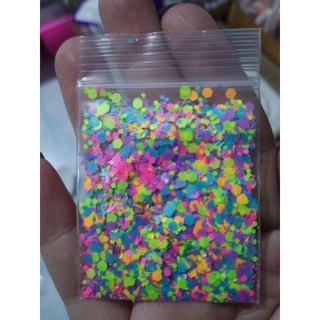 กลิตเตอร์หกเหลี่ยม แต่งเล็บ ถุงละ10บาท สั่งขั้นต่ำ50บาท คละได้