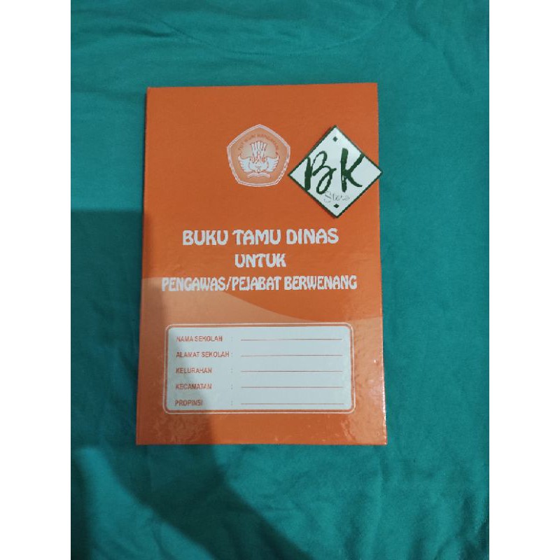 หนังสือ GUEST เจ้าหน้าที่สําหรับผลิตภัณฑ์อย่างเป็นทางการที่เหนือกว่าหรือเมื่อ