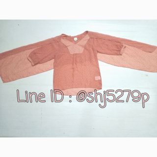 เสื้อ oversize ระบาย