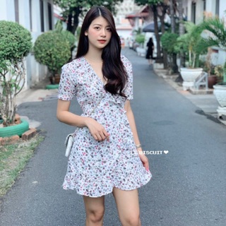 เดรสระบายมีซับในเชือกผูก🌹