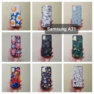 เคสแข็ง Samsung A31 มีหลายลาย เคสไม่คลุมรอบนะคะ เปิดบน เปิดล่าง (ตอนกดสั่งซื้อ จะมีลายให้เลือกก่อนชำระเงินค่ะ)