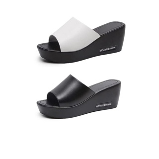 โปรโมชั่น : รองเท้าส้นตึก 36-40 TP30