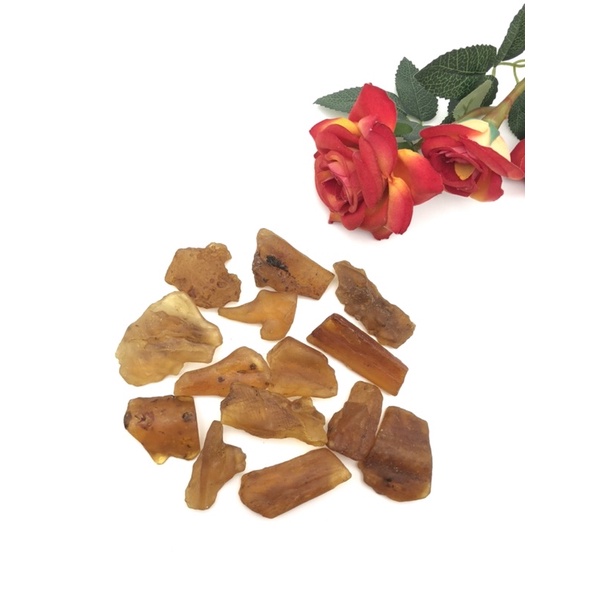 1Pc Natural Copal Amber Raw / Clear Amber Top High Grade Quality / Origin East Africa Amber / Rare A