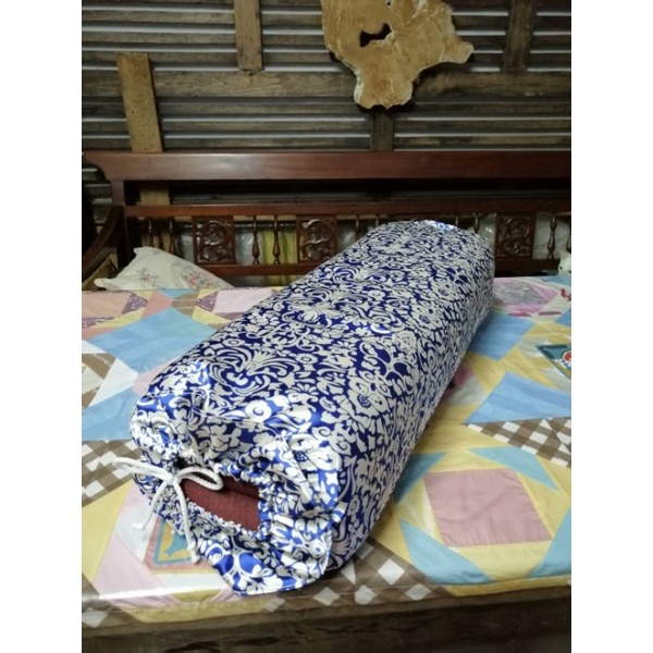 ปลอกหมอนขิด สำหรับ หมอนขิดขนาดยาว 50ซม ลายหลุยส์น้ำเงิน.