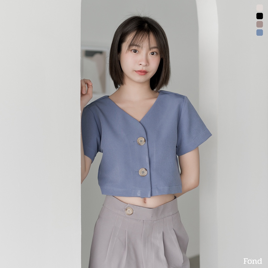 Fond - เสื้อครอป แขนสั้น เรียบง่ายดูดี แต่งได้ทุกโอกาส 'D002'