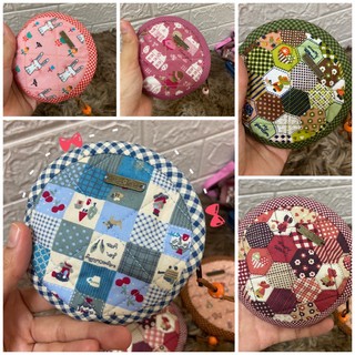 Q002 กระเป๋าสตางค์ทรงกลม ผ้าค้อตต้อน ขนาด11.5 ซม. แฮนด์เมด ใ…