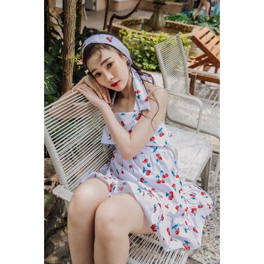 Flat2112 เดรสเชอร์รี่สีขาว