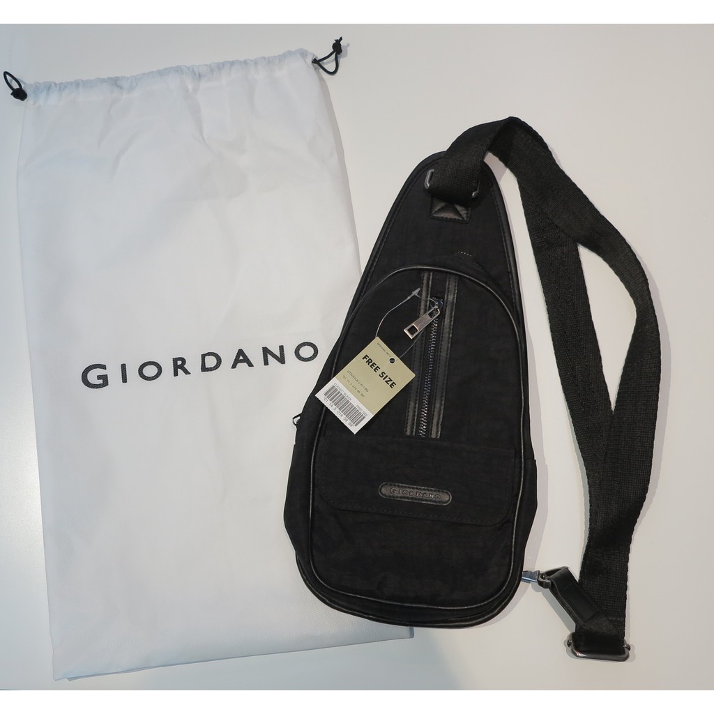 GIORDANO กระเป๋าสะพายข้าง สีดำ *NEW*