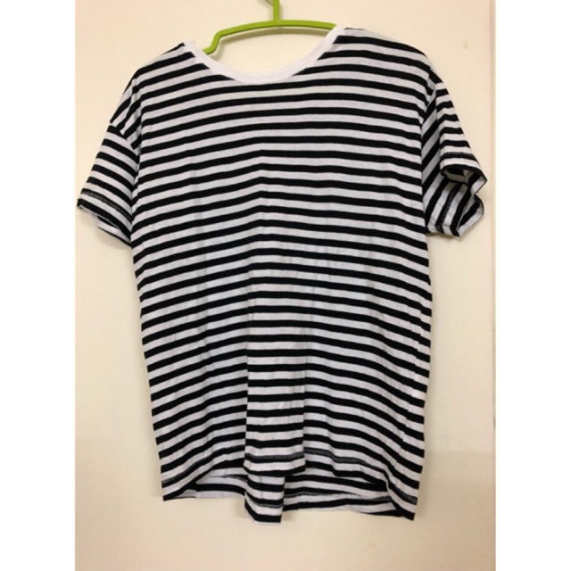 เสื้อยืด cotton on