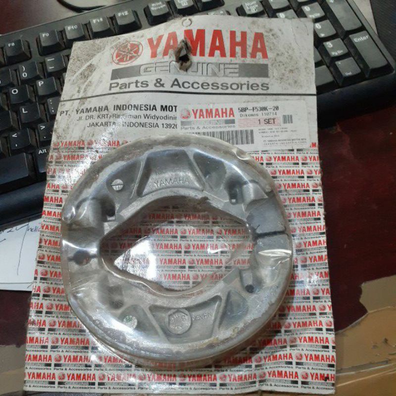 ผ้าเบรคหลัง rxking scorpio z aerox 155 lexi YGP 5BP-F530K-20