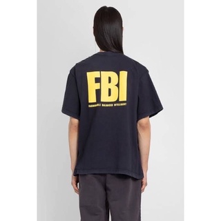 เสื้อยืดแขนสั้น บาลองเซียก้า FBI OVERSIZED T-SHIRT