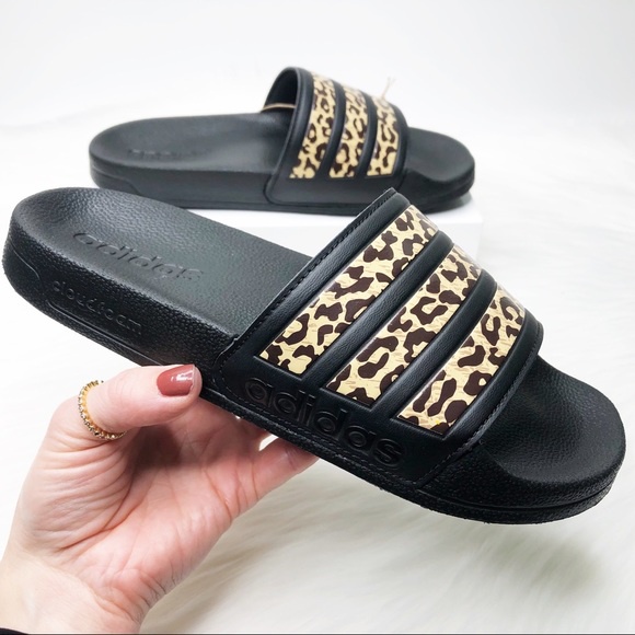 รองเท้าแตะอดิดาส adidas ADILETTE SHOWER พื้นนิ่ม