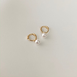 A.piece ต่างหูเงินแท้ [all silver 925] pearl one-touch gold color (101)