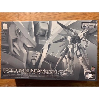 Bandai Gundam RG 1/144 Freedom Gundam Deactive Mode Model Kit