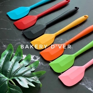 พายซิลิโคน ทนความร้อน อย่างดี มี 2 ขนาด [21cm หนัก 40g] และ [27cm หนัก 85 และ 90g] พายยาง Silicone Spatula