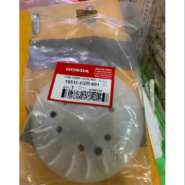 หม้อน้ําระบายความร้อนพัดลมคอมพ์ พัดลม Vario 125 150 CVT พัดลม Honda Beat Vario 110 เดิม 22113-KVY-90