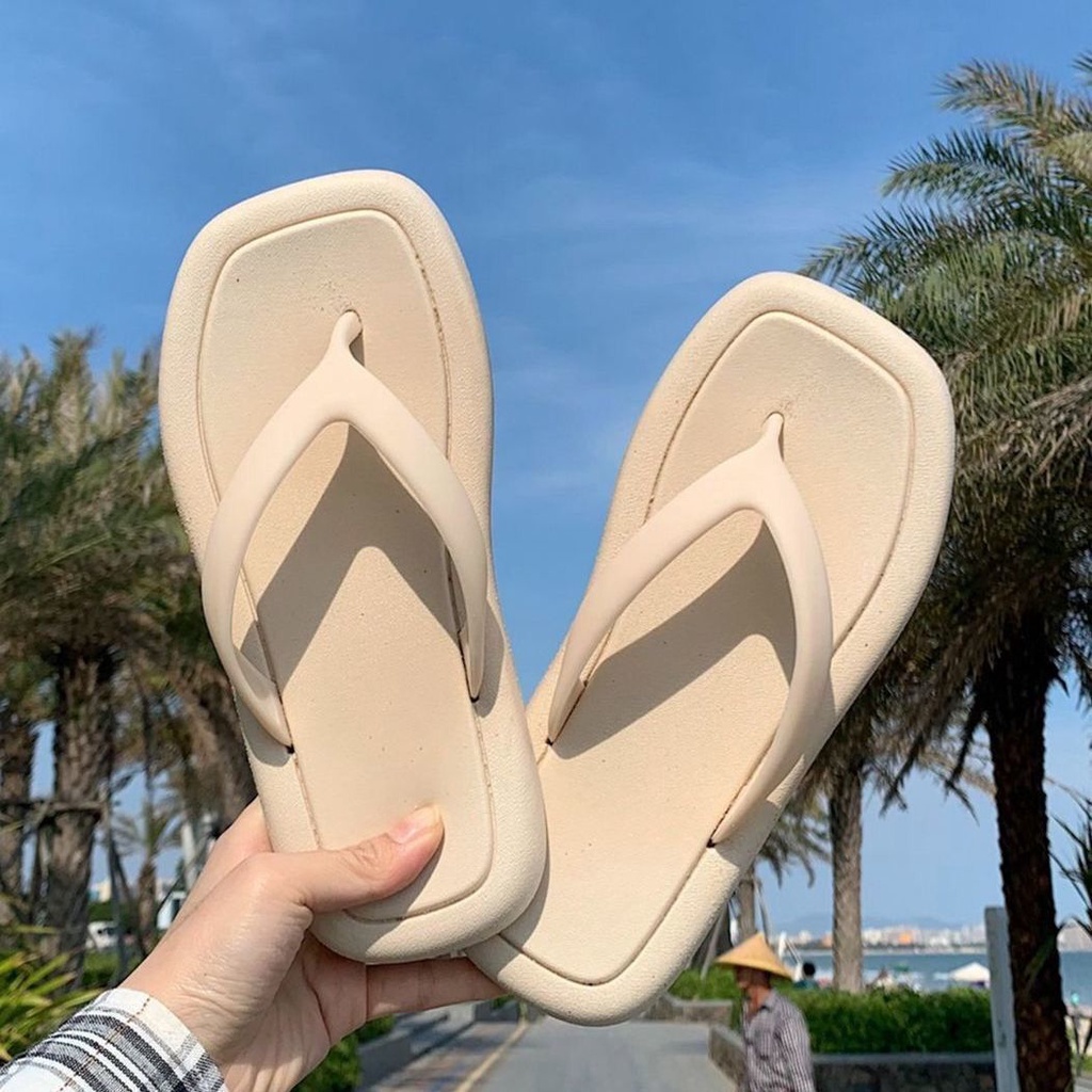 Outdoor Fashion Flat Bottom Flip-Flops Slippers Non-slip Bathroom Beach Shoes