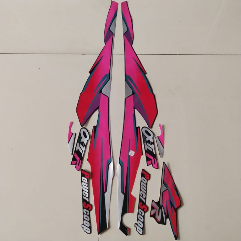 Yamaha v100/Alfa Alfa 100 power squeting striker Lis body b 1995 คุณภาพดีที่สุด