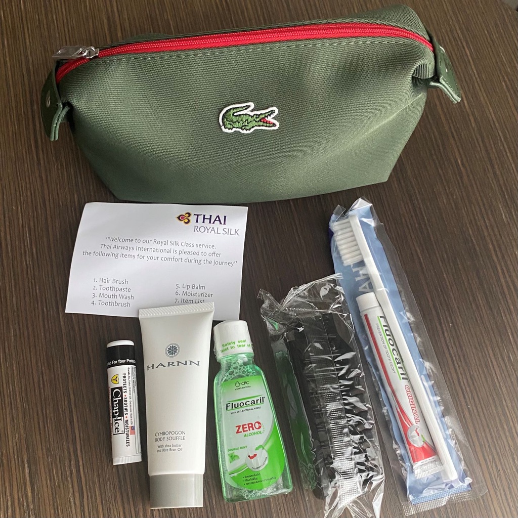 Lacoste Amenity Kits (TG - Business Class) กระเป๋าใส่ของใช้ส่วนตัว