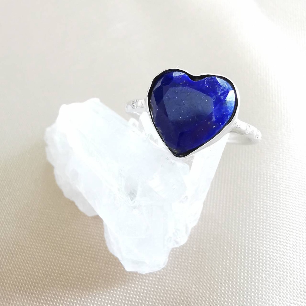 แหวนเงินหินลาพิสลาซูลีทรงหัวใจ Lapis Lazuli