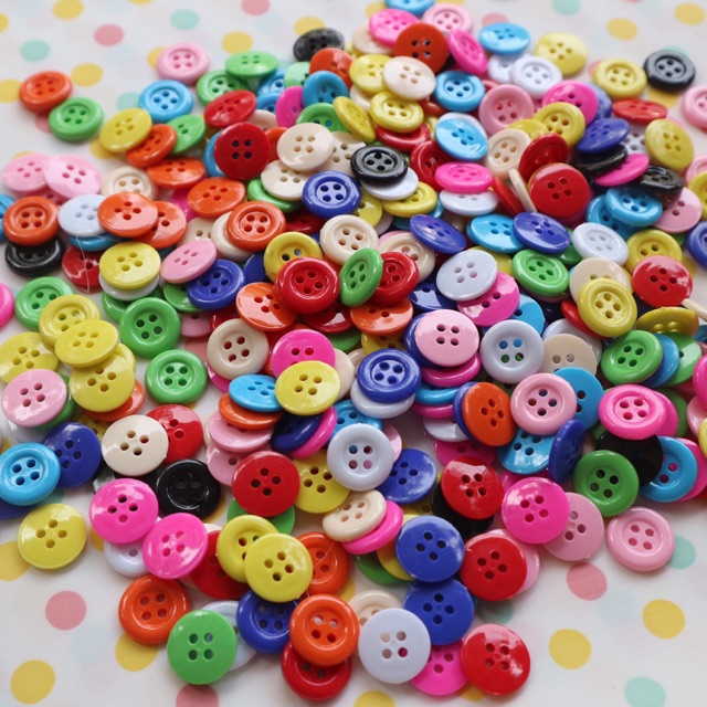 กระดุมคละสี ขนาด 1.5cm. (100ชิ้น)