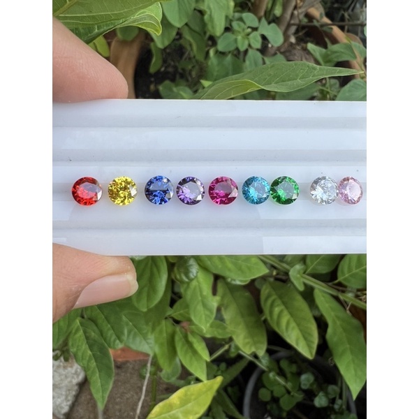 นพเก้า CZ คิวบิกเซอร์โคเนีย เพชรรัสเซีย พลอย นพเก้า 9สี ขนาด.6 มิล(6mm) ทรงกลม ROUND SHAPE 6.00MM ( 9 PCS เม็ด)9 col