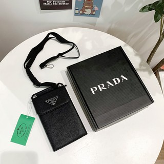 PRADA 4 SAFFIANO LEATHER CELLPHONE CASE กระเป๋าใส่โทรศัพท์มือถือ สะพายข้าง สีดำPD019