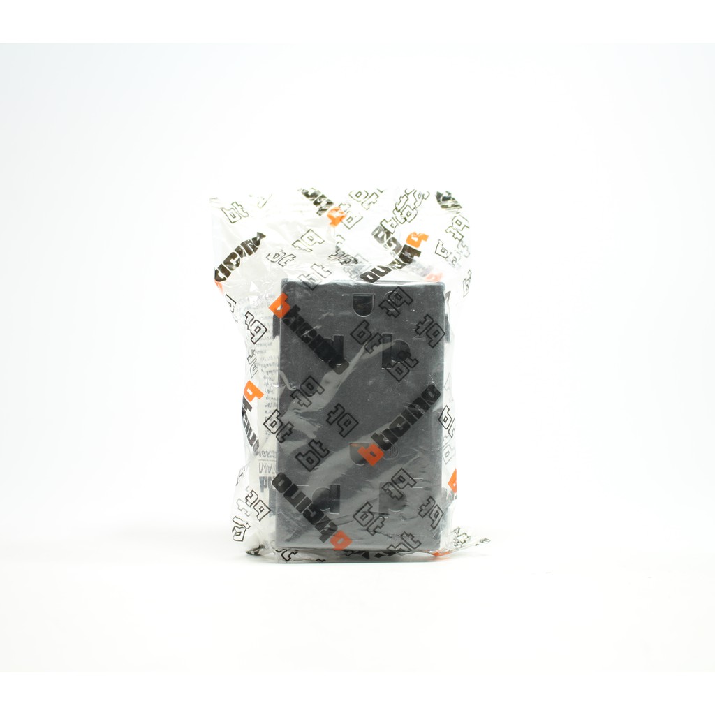 AG5025DWT bticino  ปลั๊กกราวด์คู่มีม่านนิรภัย รุ่น AG5025DWT บิทิชิโน MATIX bticino