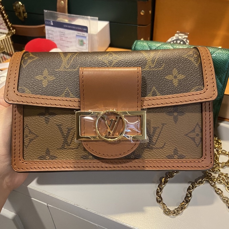 louis vuitton dauphine wallet on chain