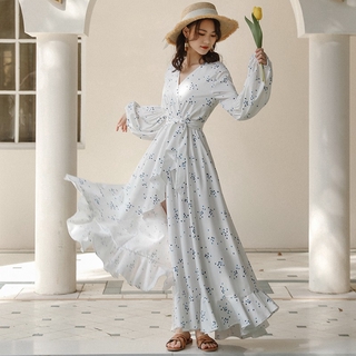 Maxi white dress Beach Dress เดรสขาวลายจุด เดรสเที่ยวทะเล