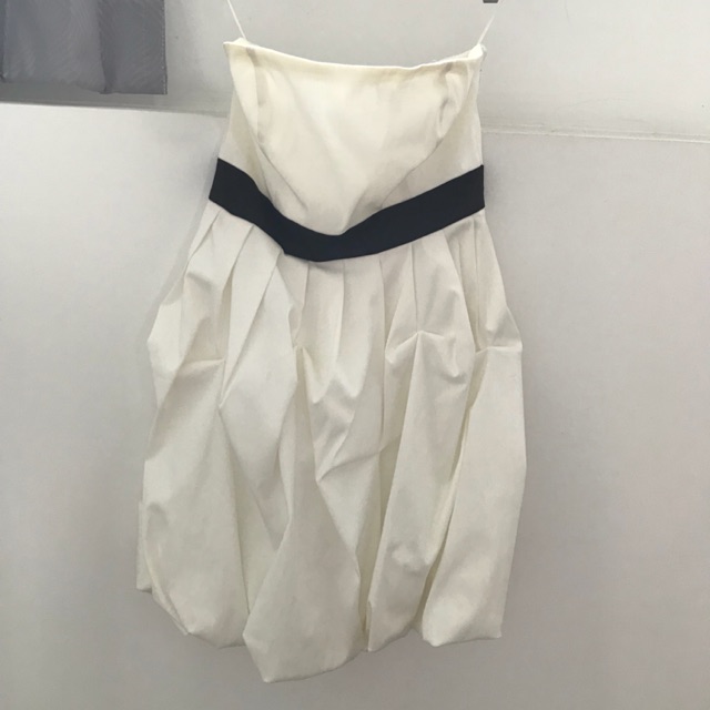 เดรสสั้น lynaround