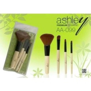 AA-099 Ashley Bamboo brush