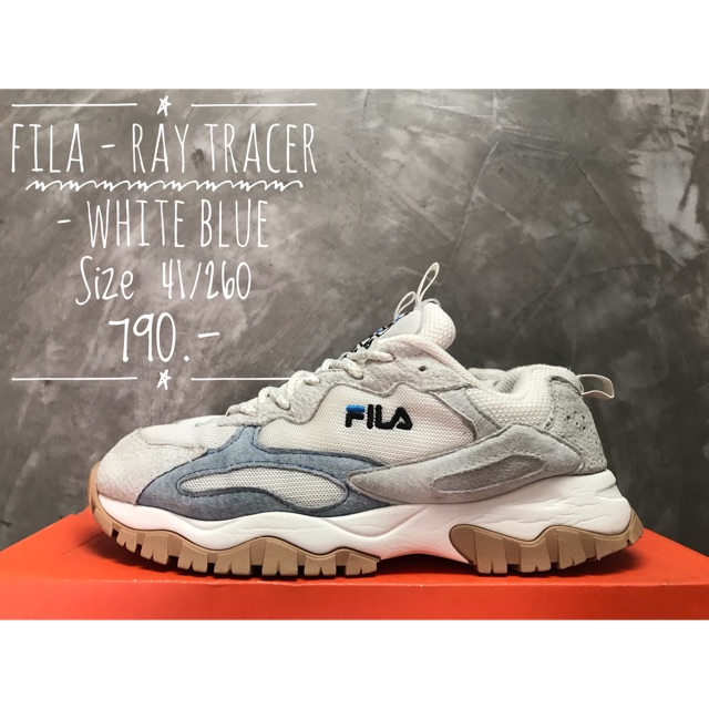 FILA - Ray Tracer - White Blue