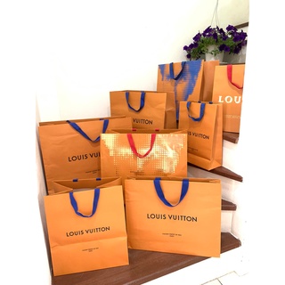 พร้อมส่ง!! ถุงกระดาษแบรนด์เนม LOUIS VUITTON แท้ 100%