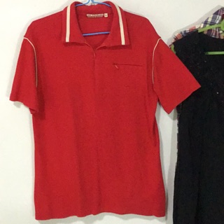 เสื้อยืดมีปกNo PROBLEM ไซร้ M แบรนด์แท้100% มือ2 ไม่มีตำหนิ สีแดง