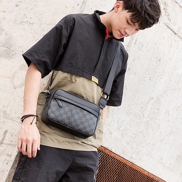 กระเป๋าสะพายข้าง หล่อเท่ห์ Handsome Crossbody bag ผู้ชาย กระเป๋าสะพายพาดลำตัว รุ่น W5191