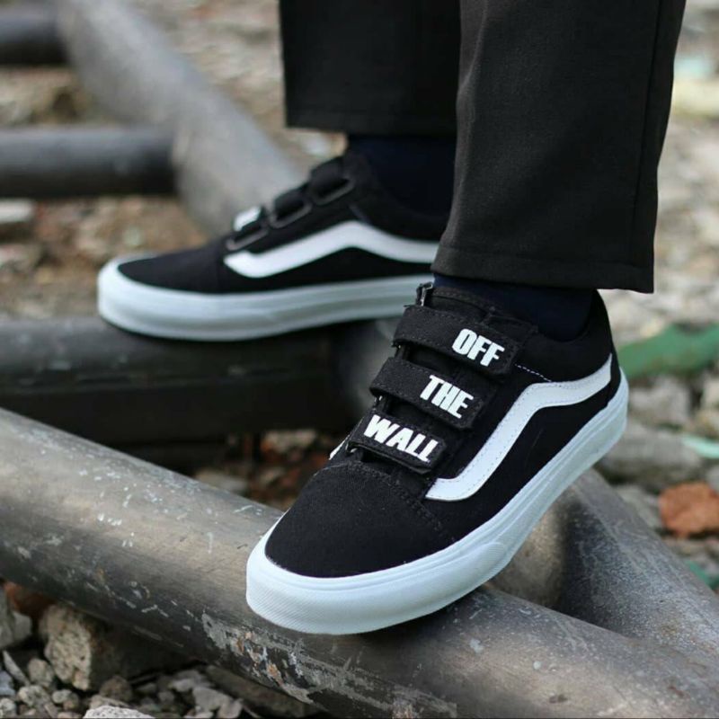 Vans Oldskool Velcro Off The Wall รองเท้าผ้าใบผู้ชายผู้หญิง