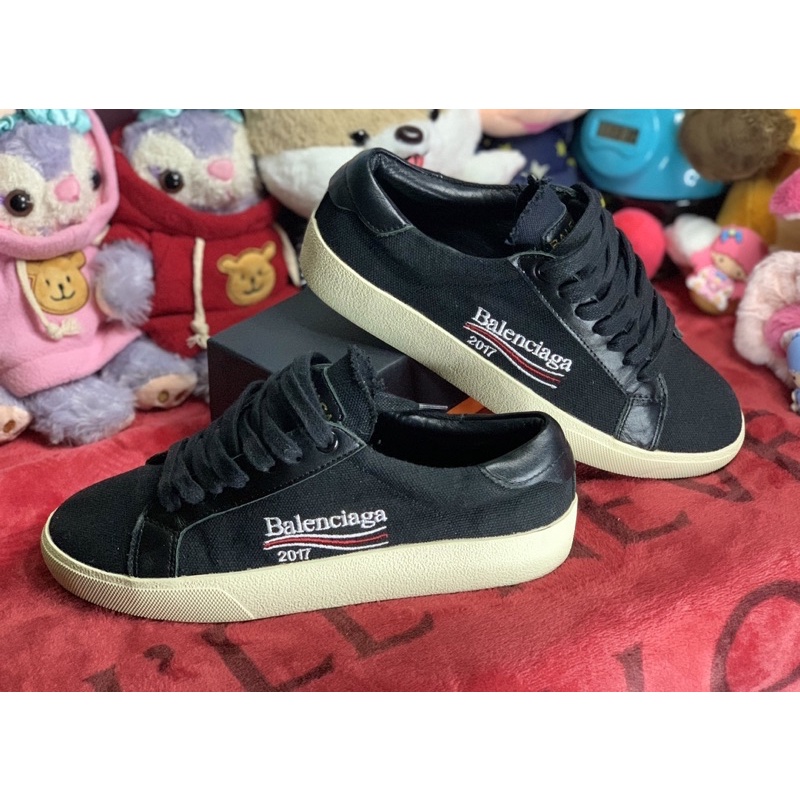 รองเท้าผ้าใบ Balenciaga sneakers 2017 size37 มือ2