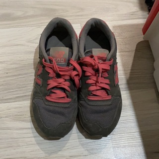 รองเท้าผ้าใบ new balance