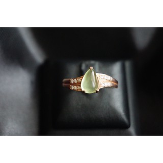 Meena Gems แหวนพลอยแท้พรีไนท์สีเขียวอ่อน แหวนทรงหยดน้ำ ตัดวเรือนเงินแท้ชุบพิงคืโกวล จัดส่งฟรีพร้อมกลอง