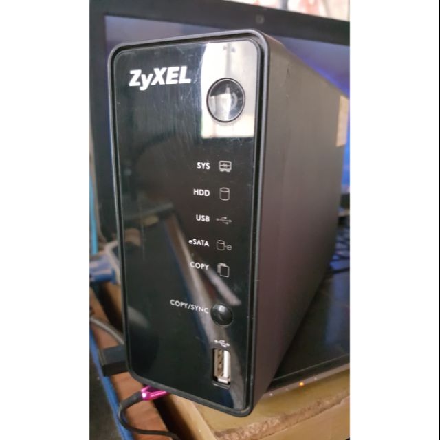 NAS storage zyxel nsa210  + hdd 500G