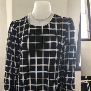 เสื้อยืดสาวอวบคอกลมสีดำ เเขนยาวลายตารางใหญ่  ยาว 30 นิ้ว อกใหญ่ใส่ได้ ผ้าวูลเวฟ