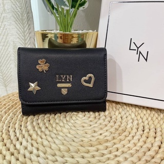 กระเป๋าสตางค์ใบสั้น Lyn Short wallet ของแท้ พร้อมกล่อง