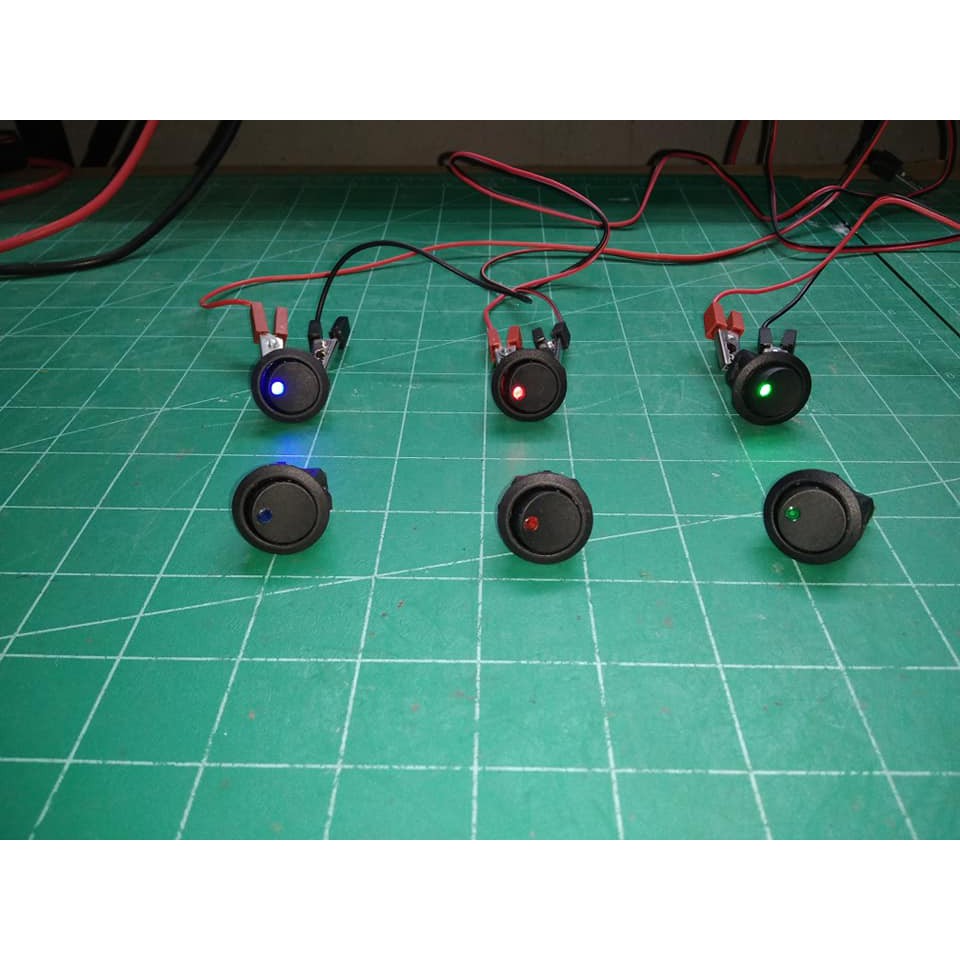 สวิท สวิต สวิทช์ DCแบบกลม DC12V 20A สวิทช์เปิด-ปิด LED สีน้ำเงิน สีแดง สีเขียว